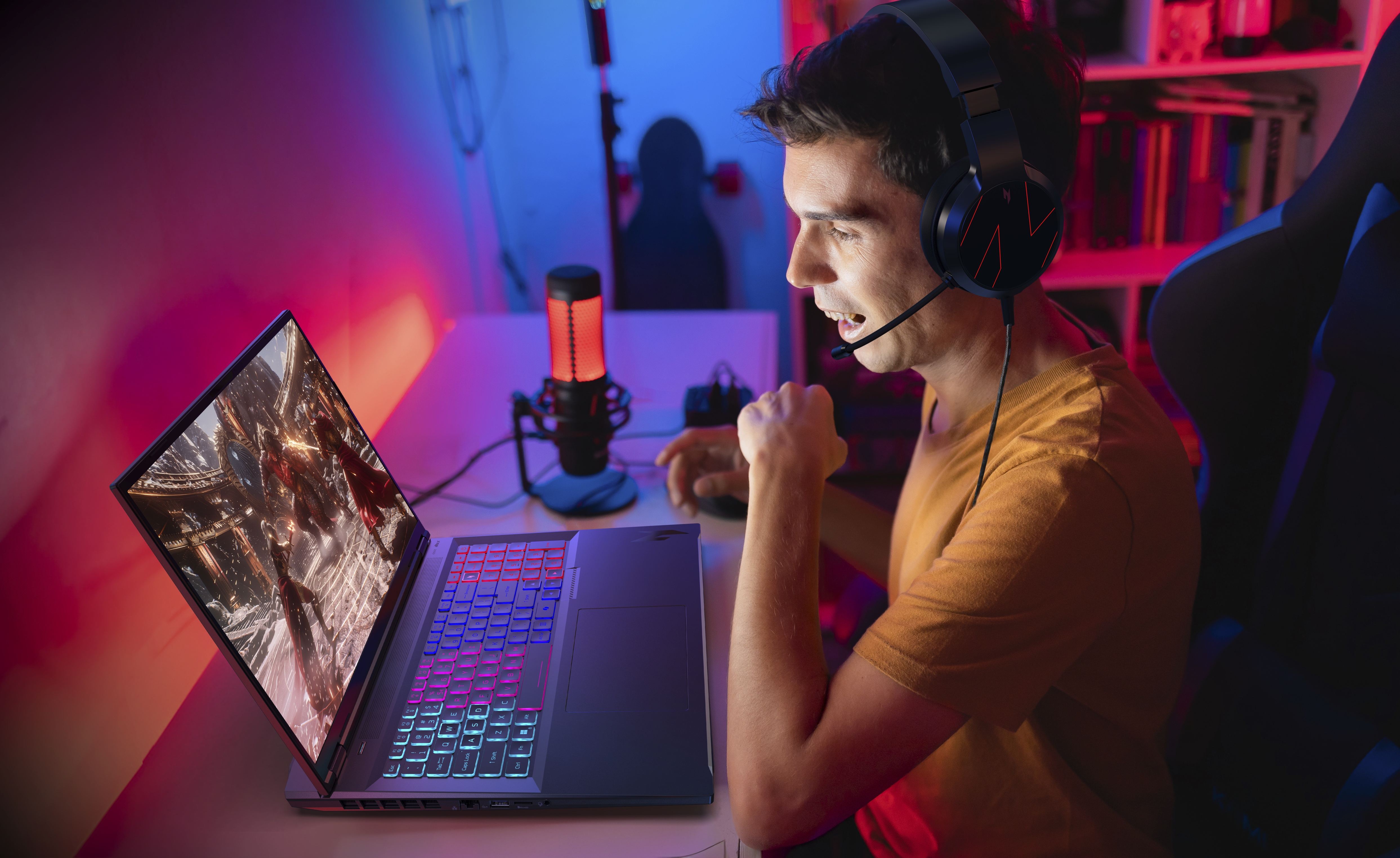 Acer Nitro 18 AI AN18-61 - AMD Ryzen AI 7 350 / 2 GHz - Win 11 Home - GeForce RTX 5070 Ti - 16 GB RA
