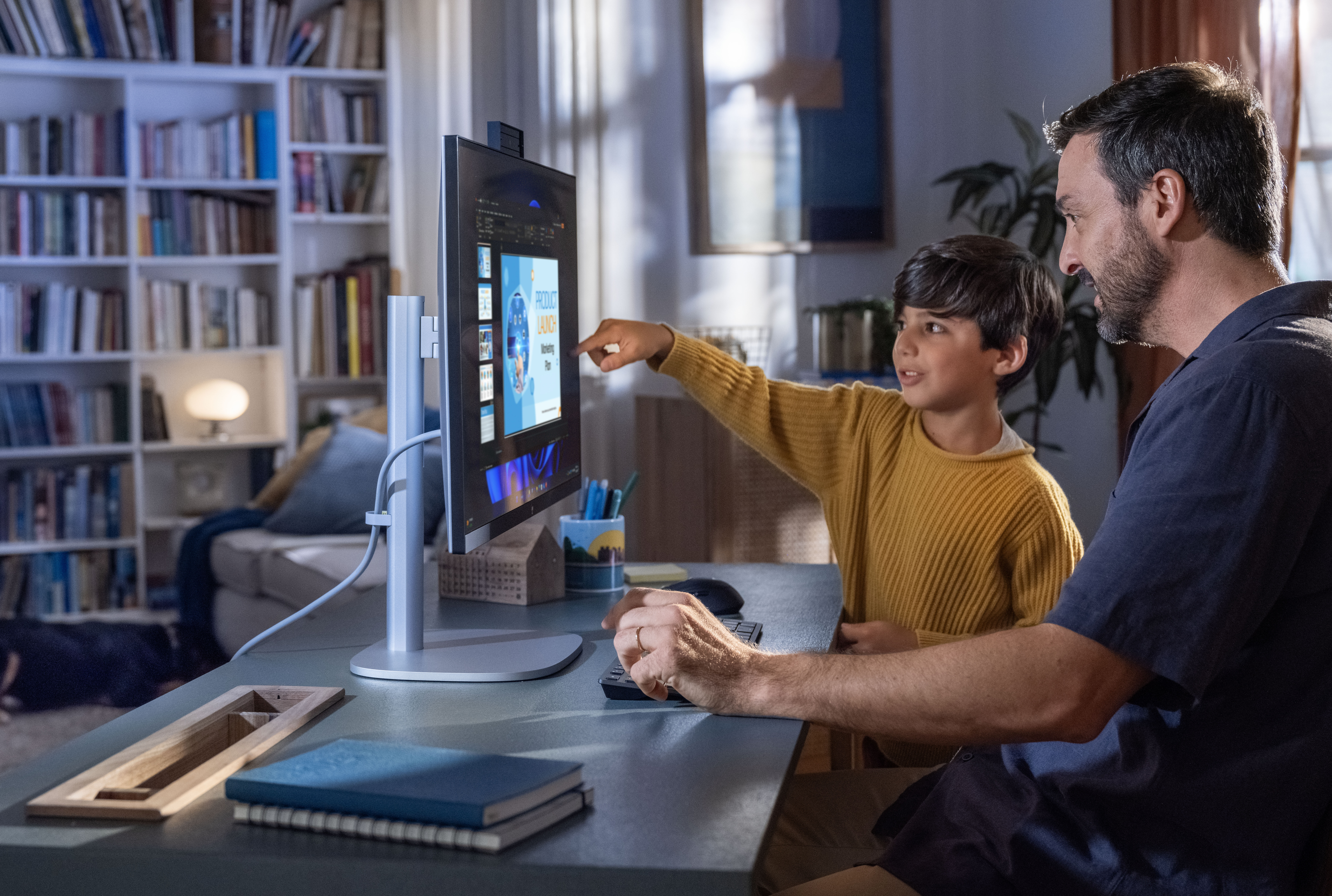 HP EliteStudio 8 G1i AI - All-in-One (Komplettlösung) - Core Ultra 7 265 / 2.4 GHz - RAM 32 GB - SSD