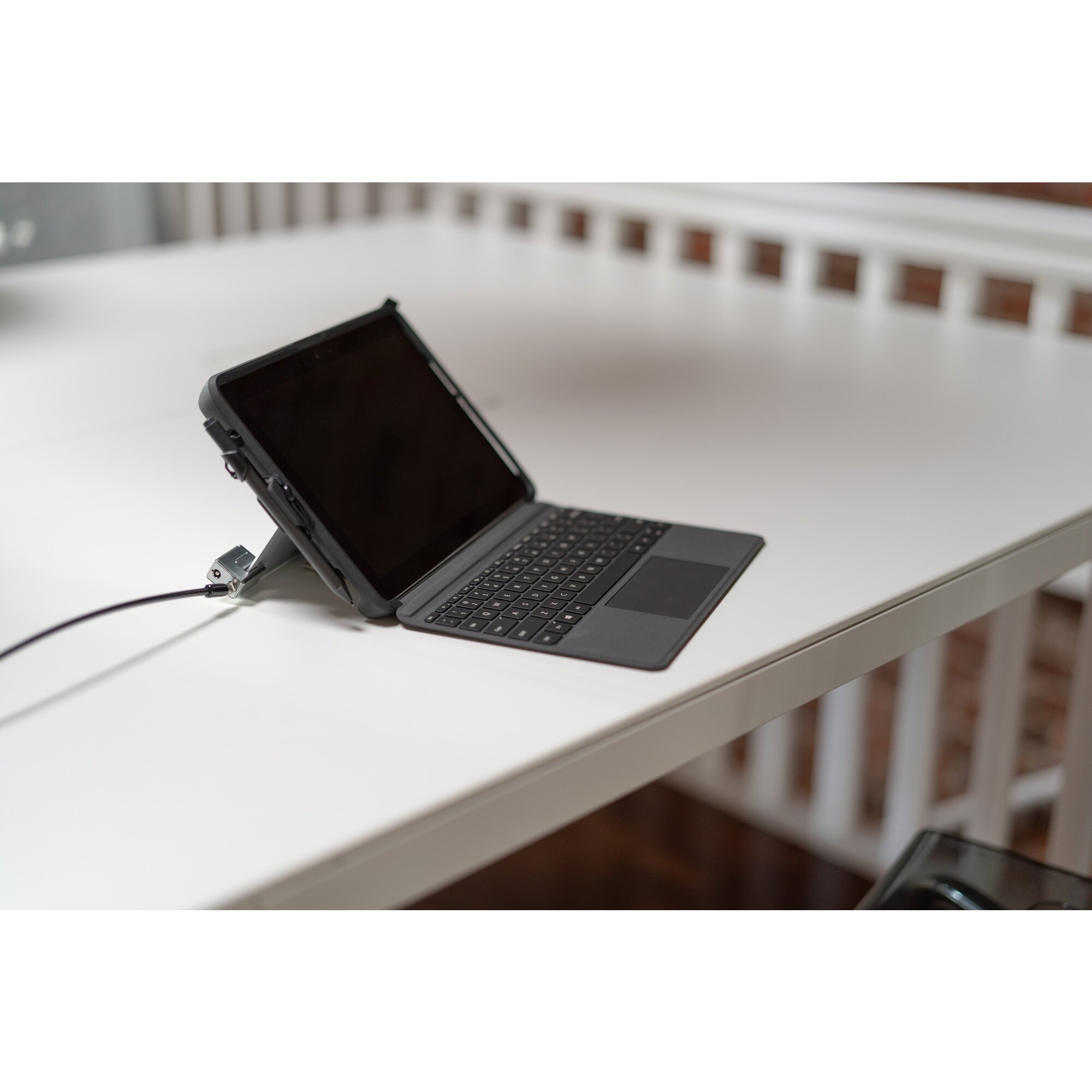Kensington Sicherheitskabelschloss - 1.8 m - für Microsoft Surface Go, Go 2, Go 3, Pro (Mitte 2017)