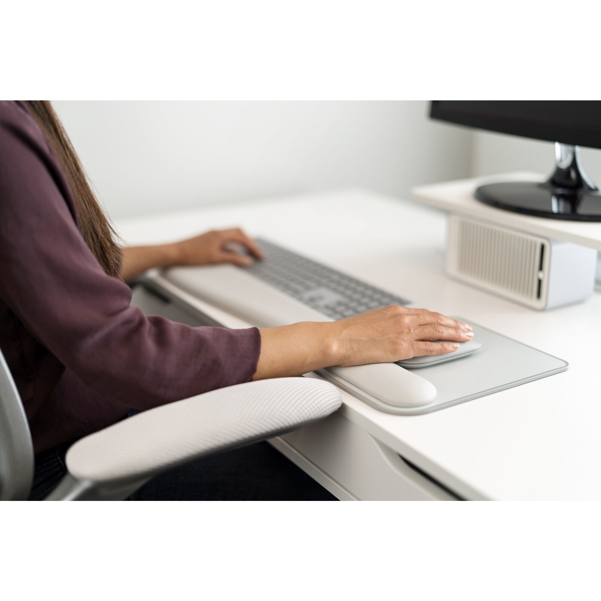 Kensington ErgoSoft? Mauspad mit Handgelenkauflage für Standardmäuse, Grau, Einfarbig, Kunstleder, G