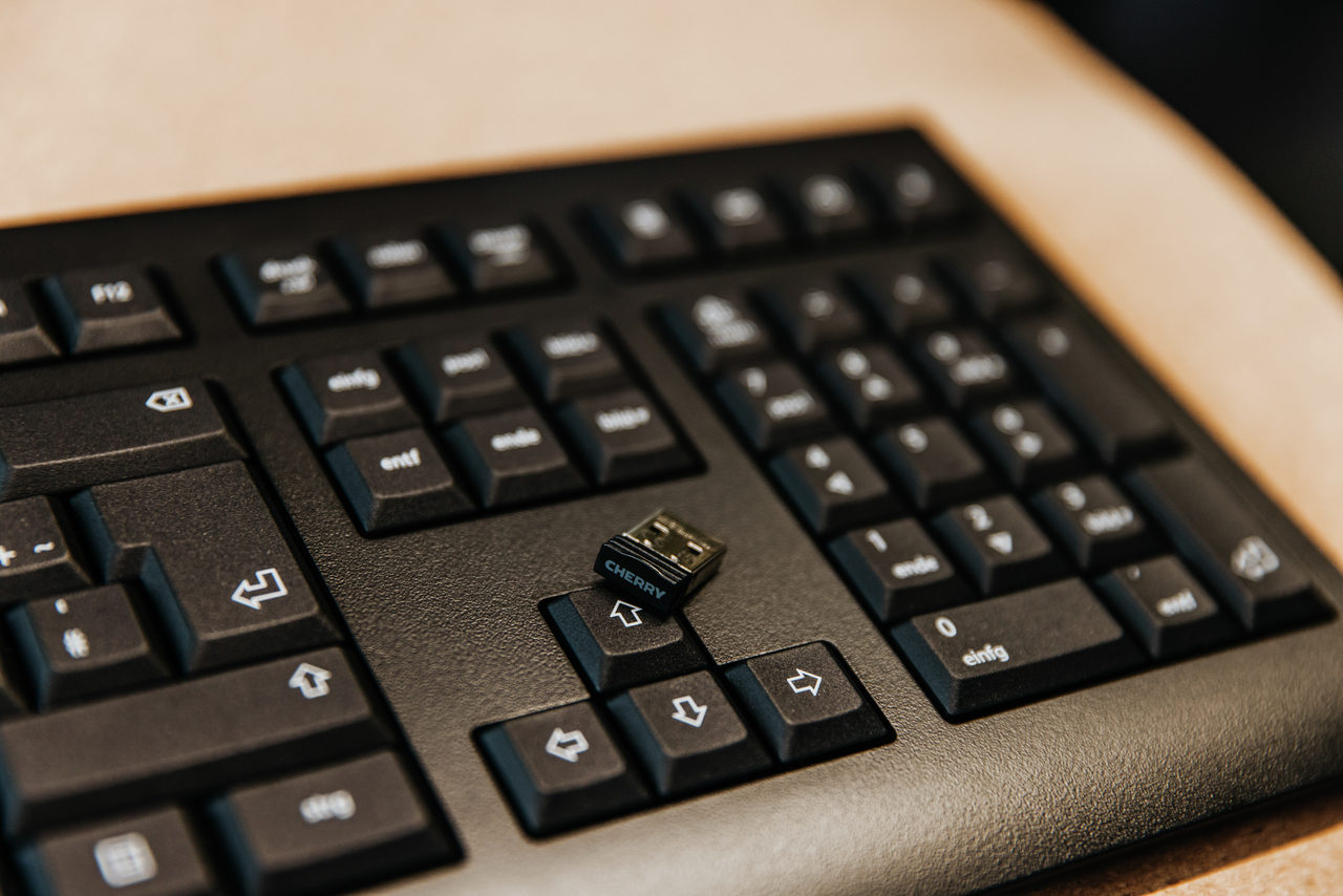 Cherry KW 3000 - Tastatur - kabellos - 2.4 GHz