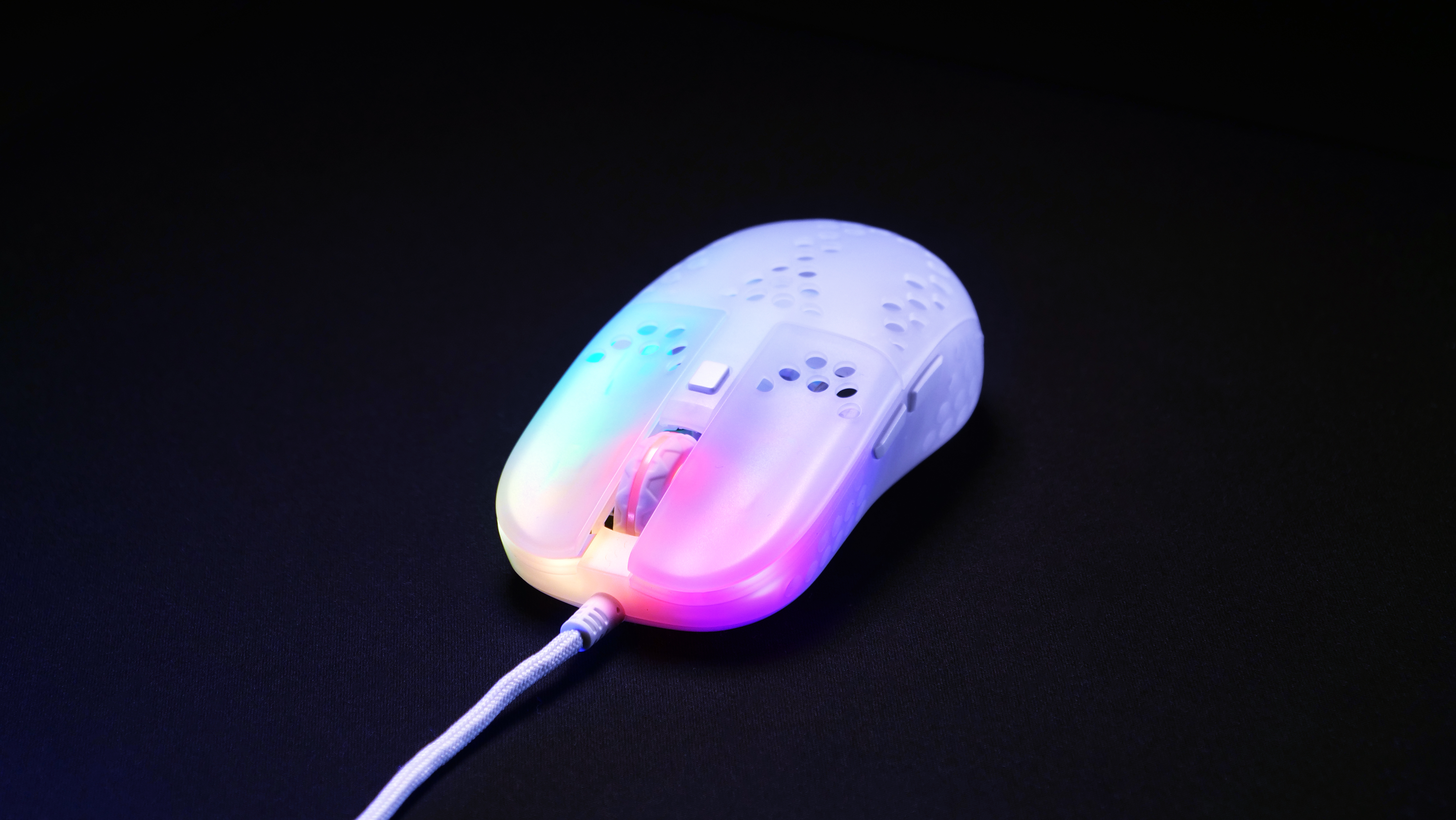 Xtrfy CHERRY XTRFY MZ1, Beidhändig, Optisch, USB Typ-A, 16000 DPI, Weiß